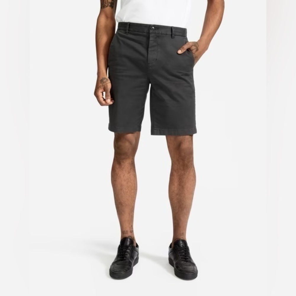 NWT EVERLANE The 9" Slim Fit Performance Chino washed Black Shorts size 29